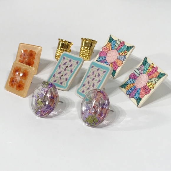 Folkart Bobbin Resin Dried Flower Needlepoint Quilt Novelty Kitsch Earring Lot - Picture 3 of 16
